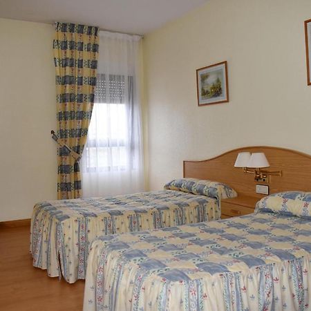 Hotel Ria De Vigo "Tierra De Campos" Becilla de Valderaduey Eksteriør billede