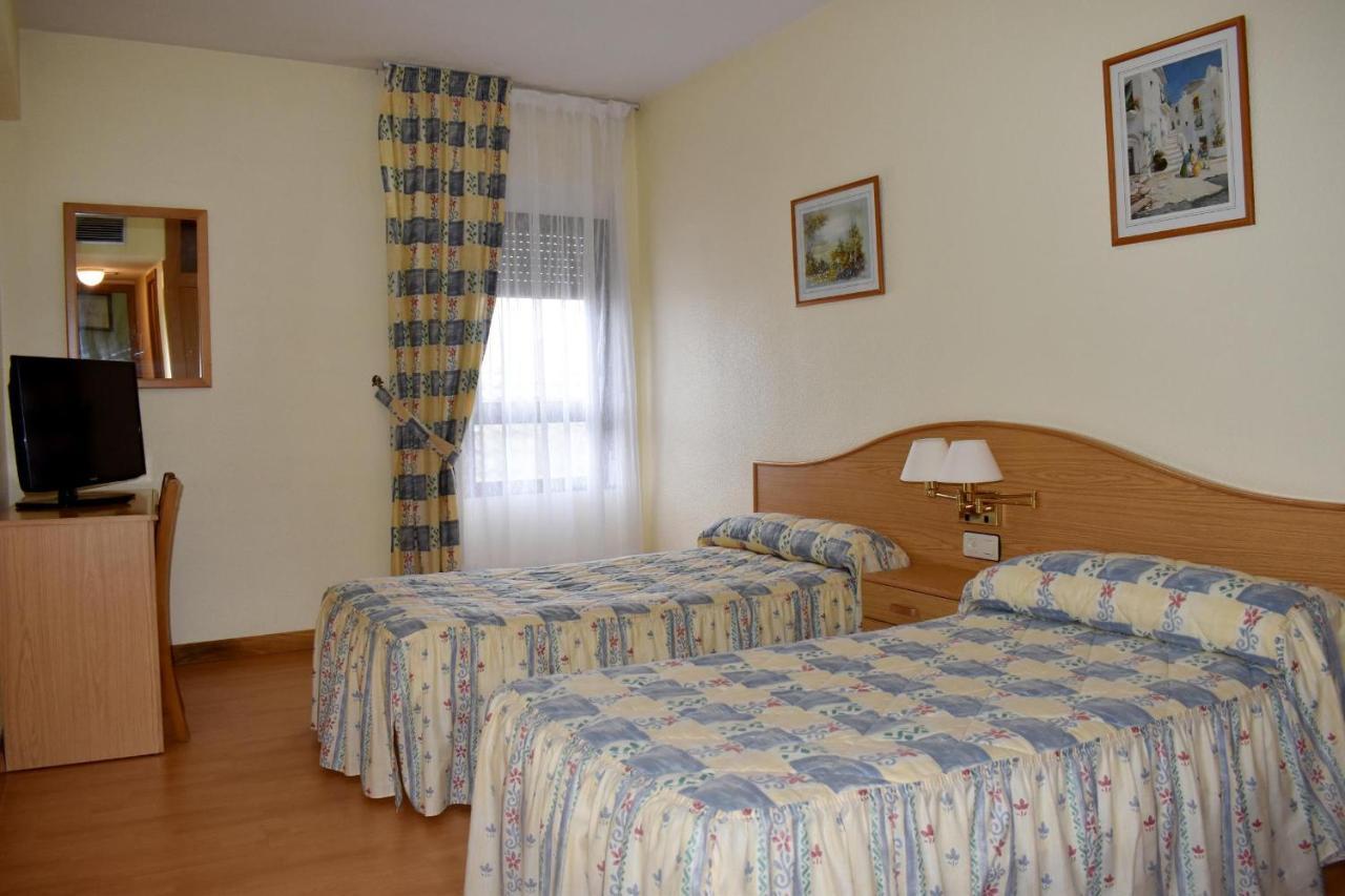 Hotel Ria De Vigo "Tierra De Campos" Becilla de Valderaduey Eksteriør billede
